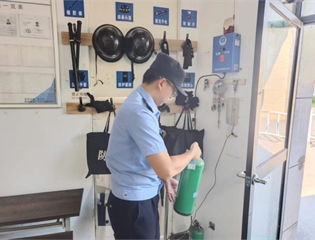 警校联动筑防线 筑牢校园安全屏障 ——铜陵市特殊教育学校联合杨家山派出所开展反恐防暴实战演练